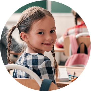 dziecko idzie do szkoły